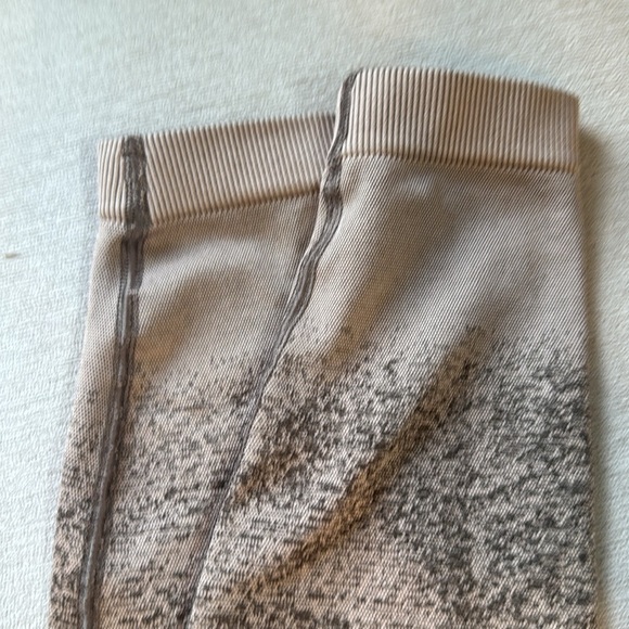 Gymshark Adapt Ombré Seamless Leggings - Picture 11 of 12